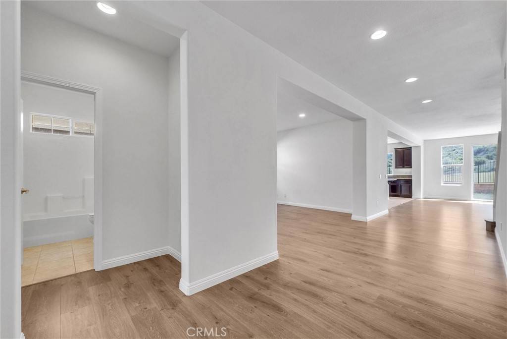 Corona, CA 92883,7539 Sanctuary DR