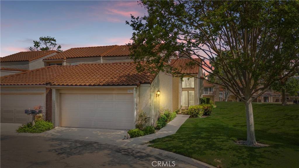 Fullerton, CA 92835,613 Murfield CT