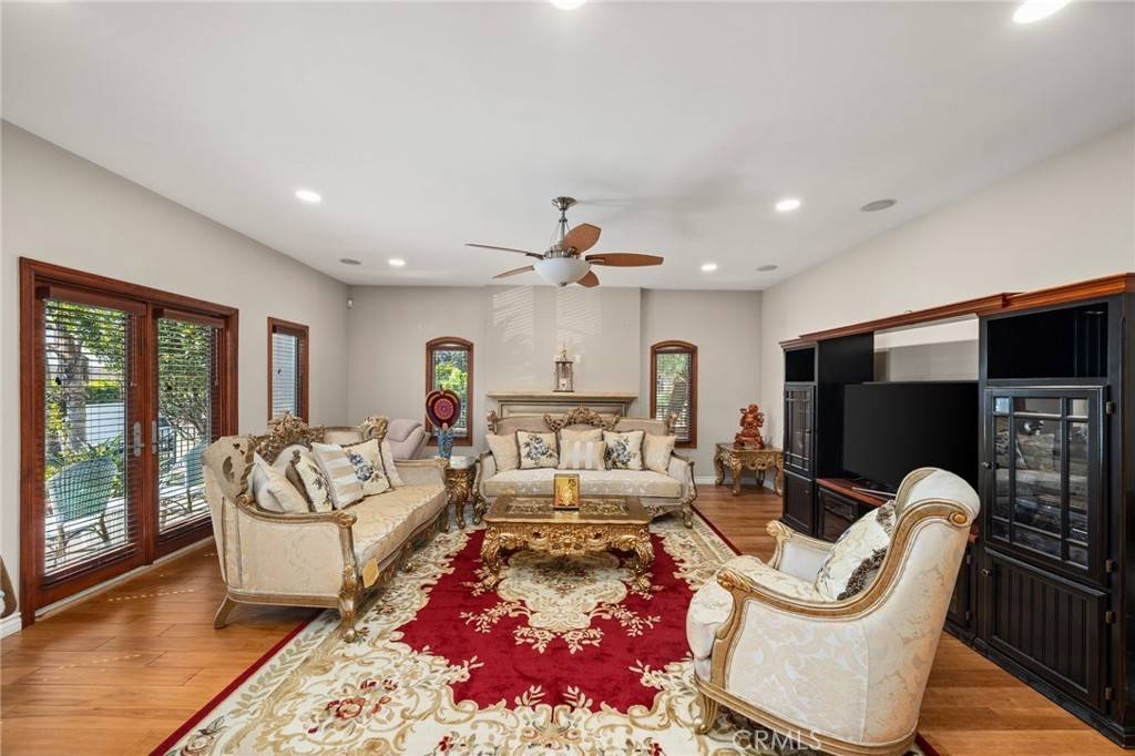 Long Beach, CA 90803,116 Termino AVE