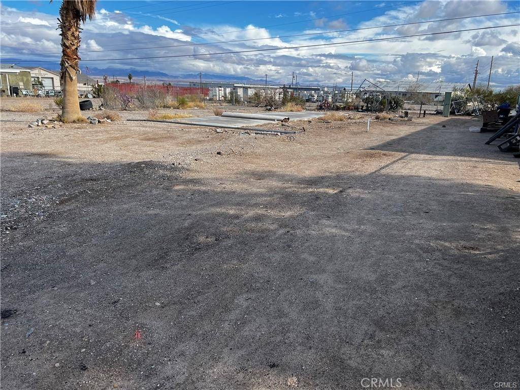 Needles, CA 92363,1221 Riverview LN
