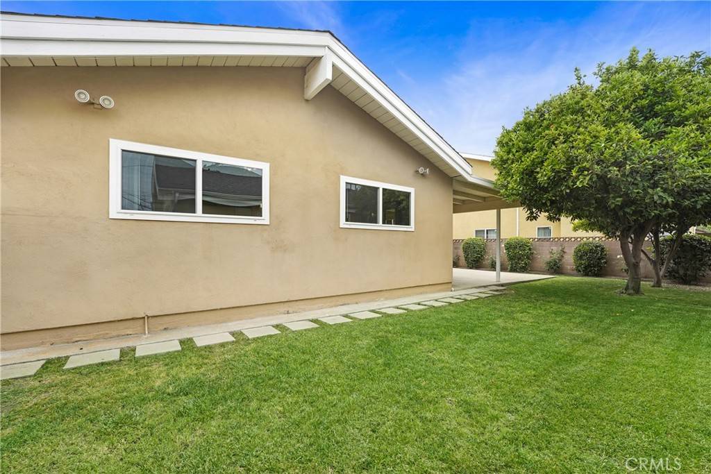 Chatsworth, CA 91311,21733 Tuba ST