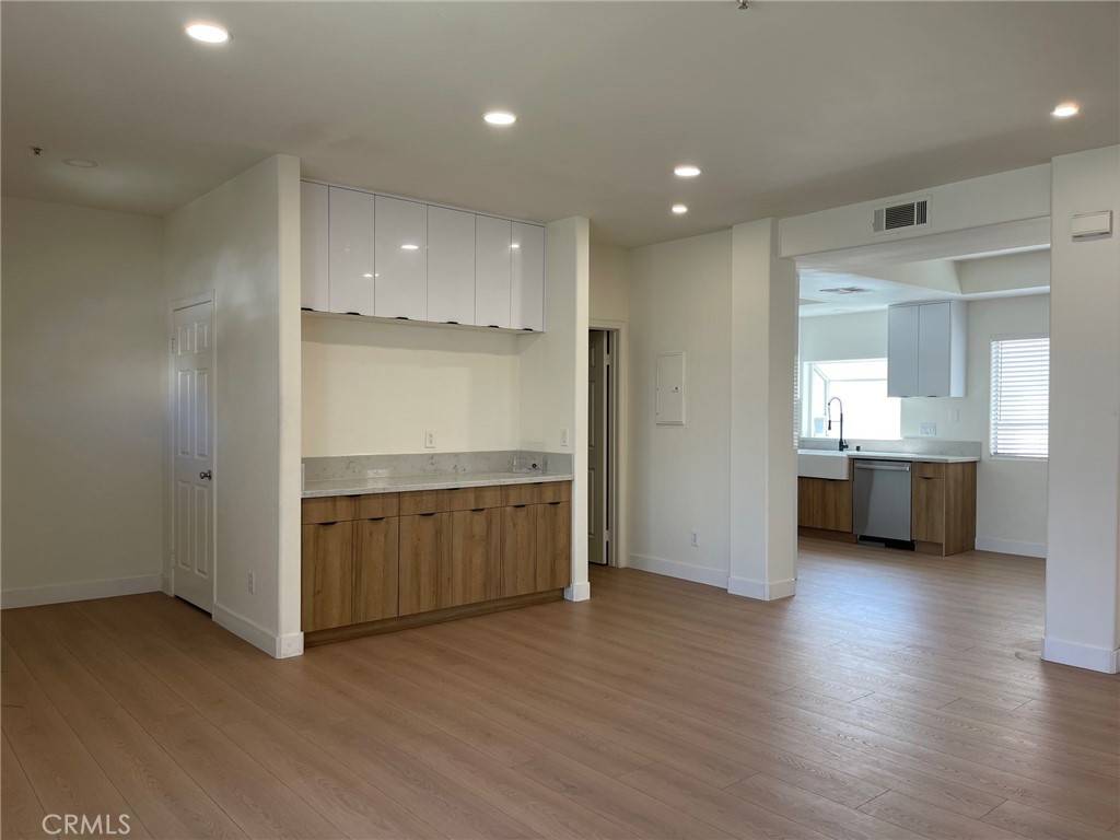 San Gabriel, CA 91776,400 E Broadway #A