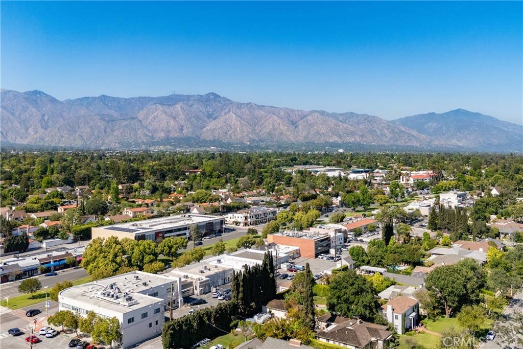 San Marino, CA 91108,2347 Huntington DR