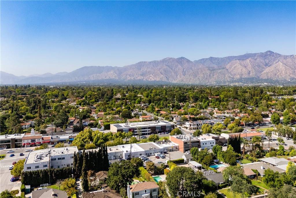 San Marino, CA 91108,2347 Huntington DR