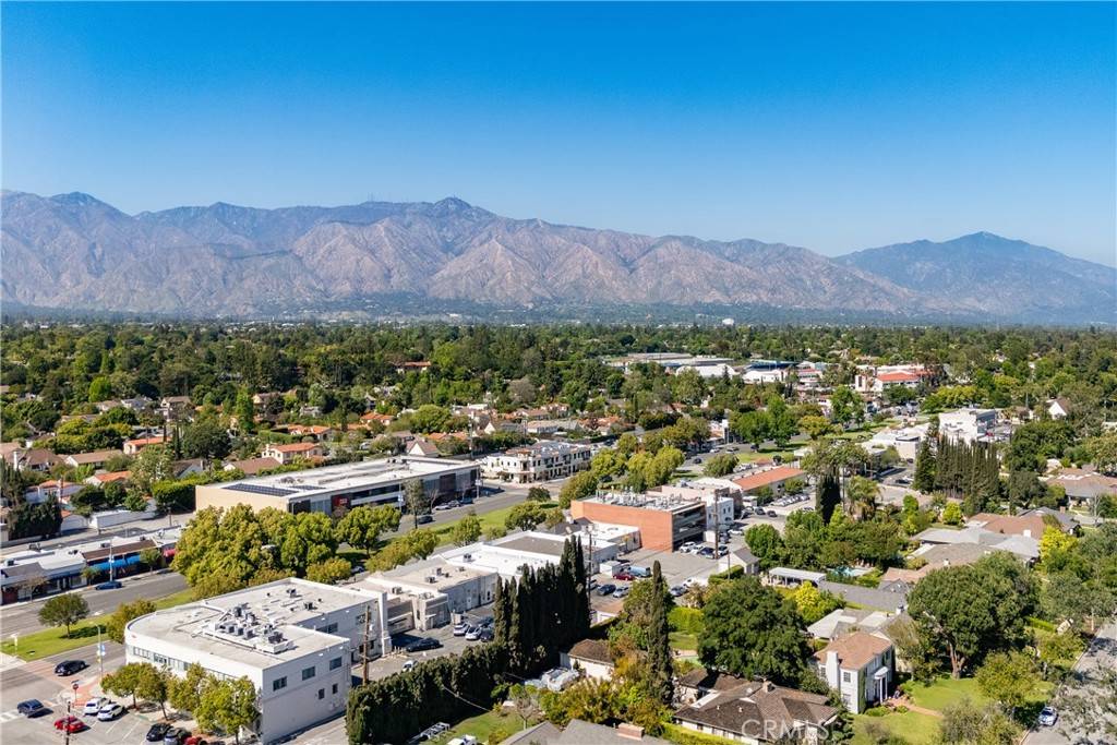 San Marino, CA 91108,2347 Huntington DR