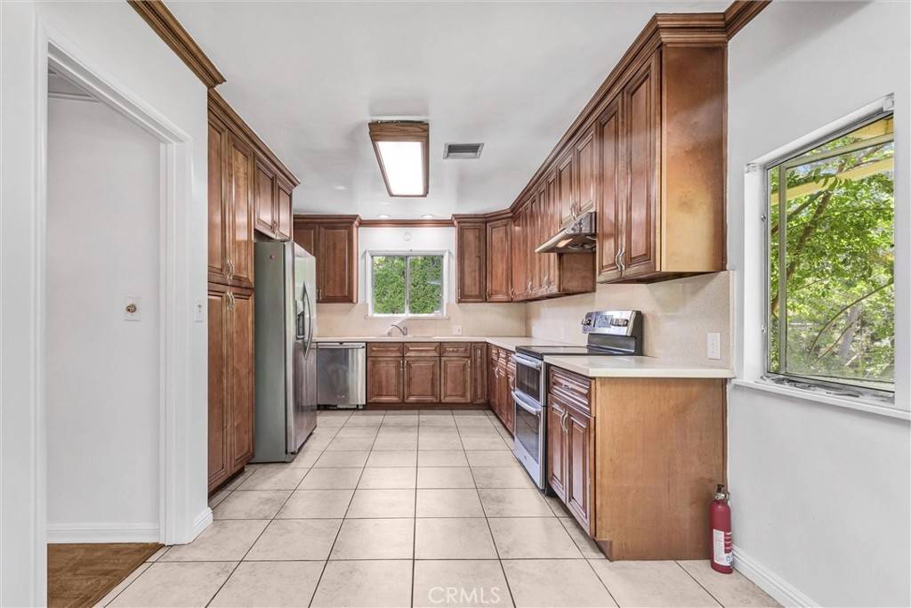 Pasadena, CA 91107,2976 Lombardy RD