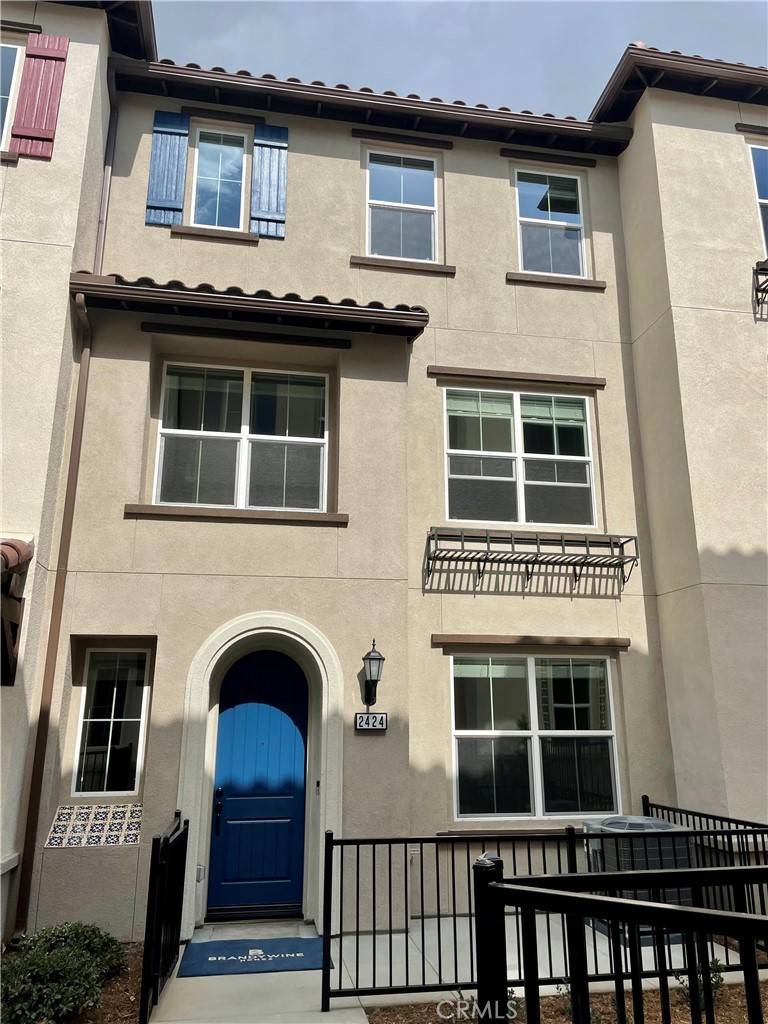 Placentia, CA 92870,2424 Villena WAY