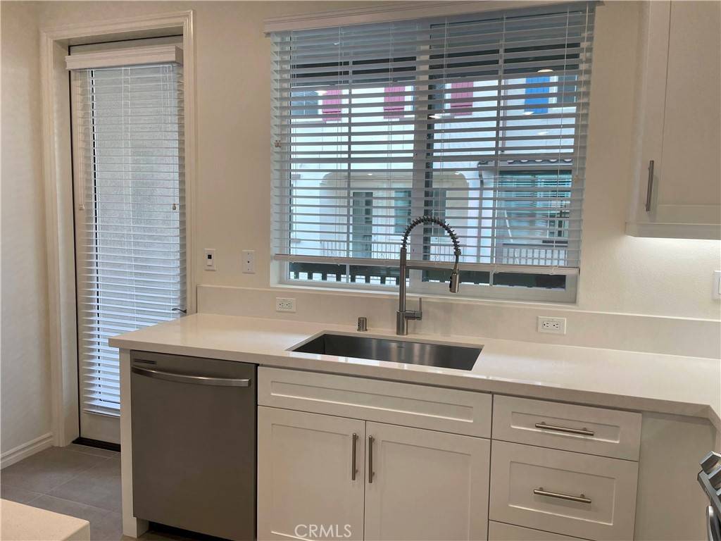 Placentia, CA 92870,2424 Villena WAY