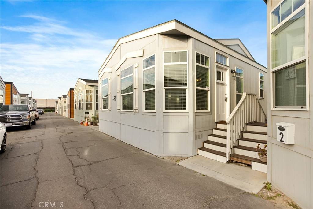 North Hollywood, CA 91605,8250 Lankershim BLVD #40