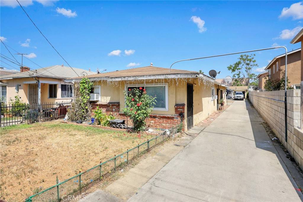 Montebello, CA 90640,932 S Montebello BLVD