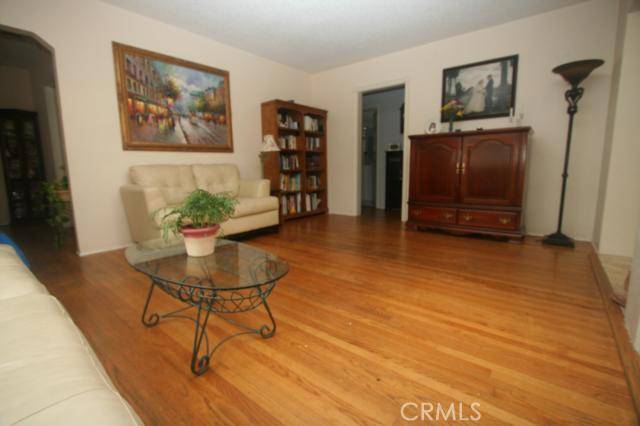 San Gabriel, CA 91775,8374 Doris AVE