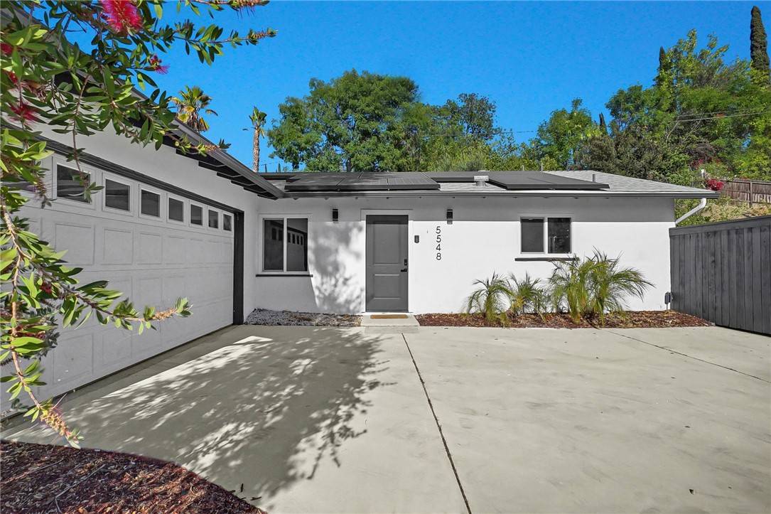 Los Angeles, CA 91367,5548 Irondale AVE