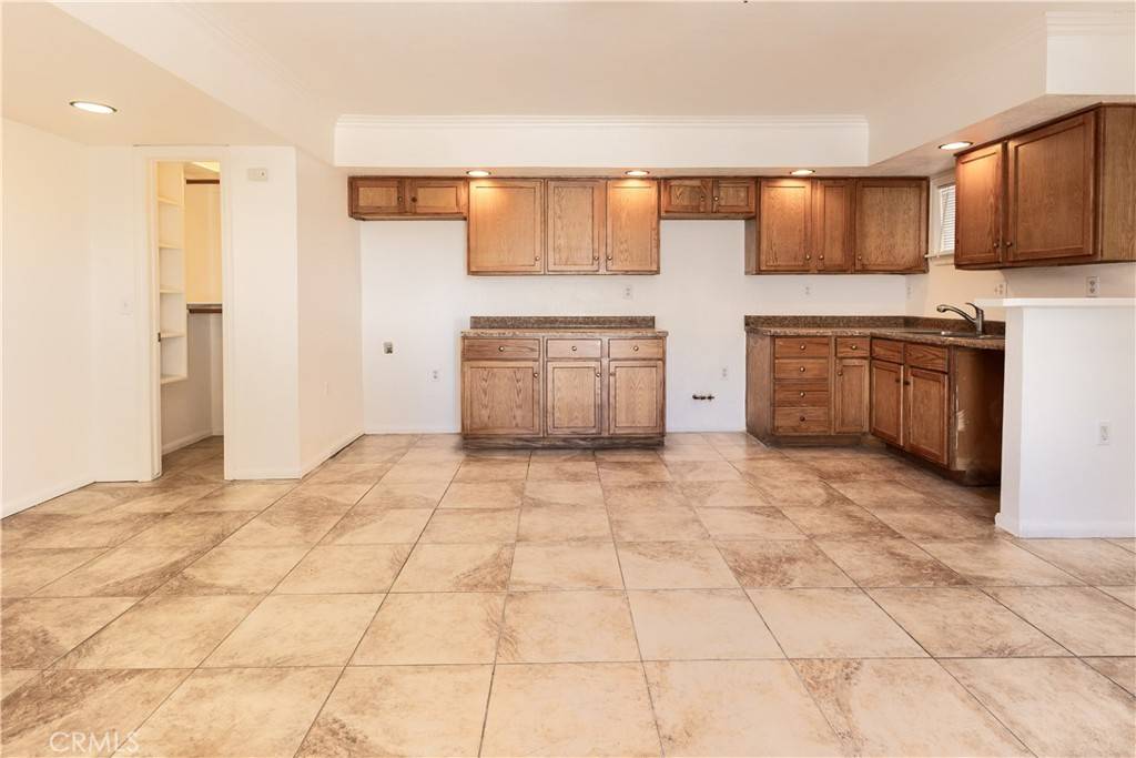 Apple Valley, CA 92308,13253 Central RD
