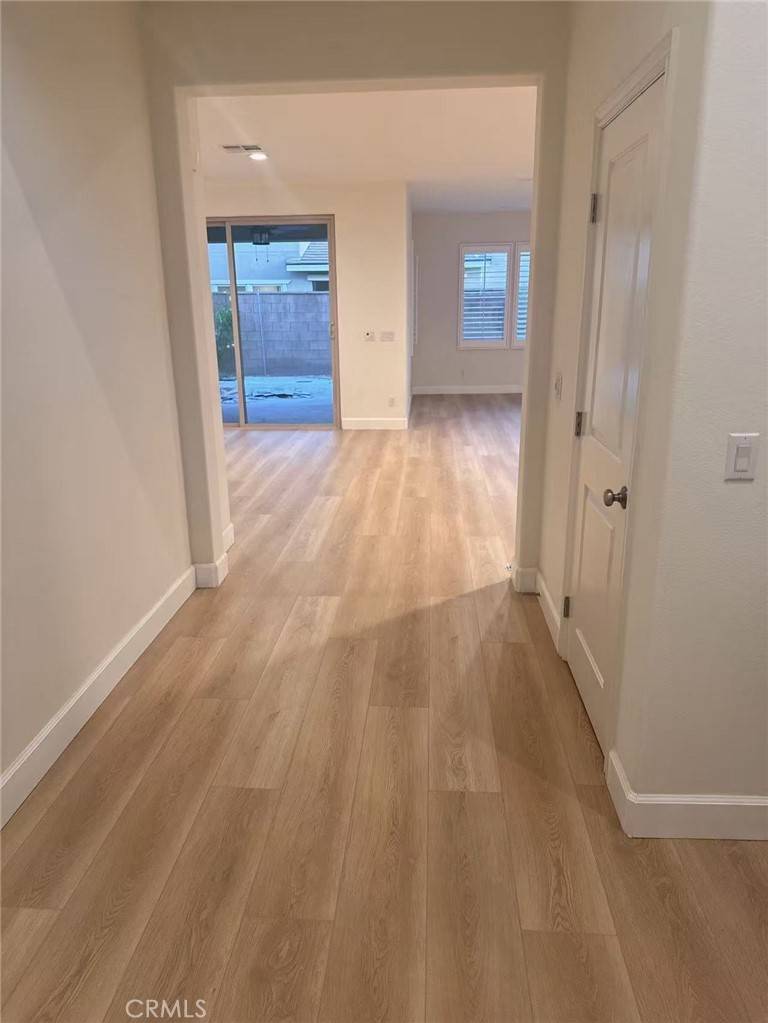 Ontario, CA 91762,2762 E Agrarian ST E