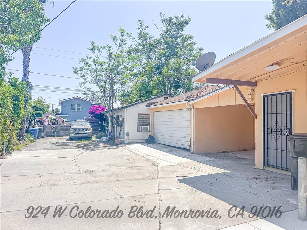 Monrovia, CA 91016,924 W Colorado BLVD