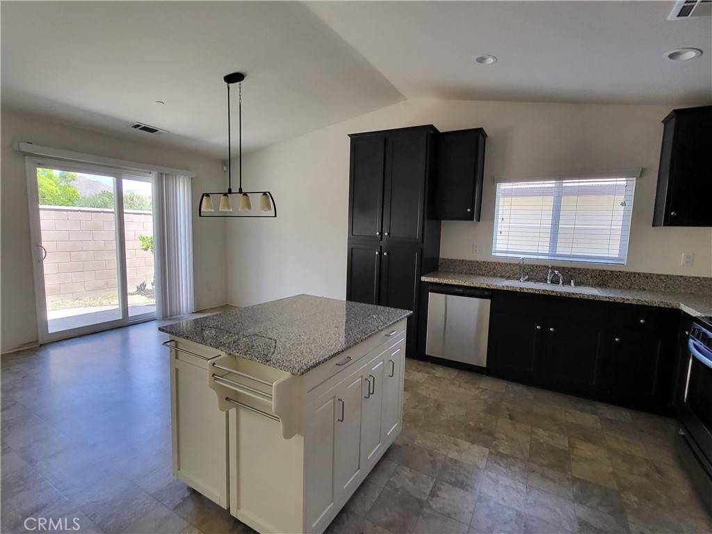 Lake Elsinore, CA 92530,29306 Linden PL