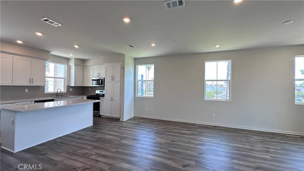 Pomona, CA 91766,102 Hudson