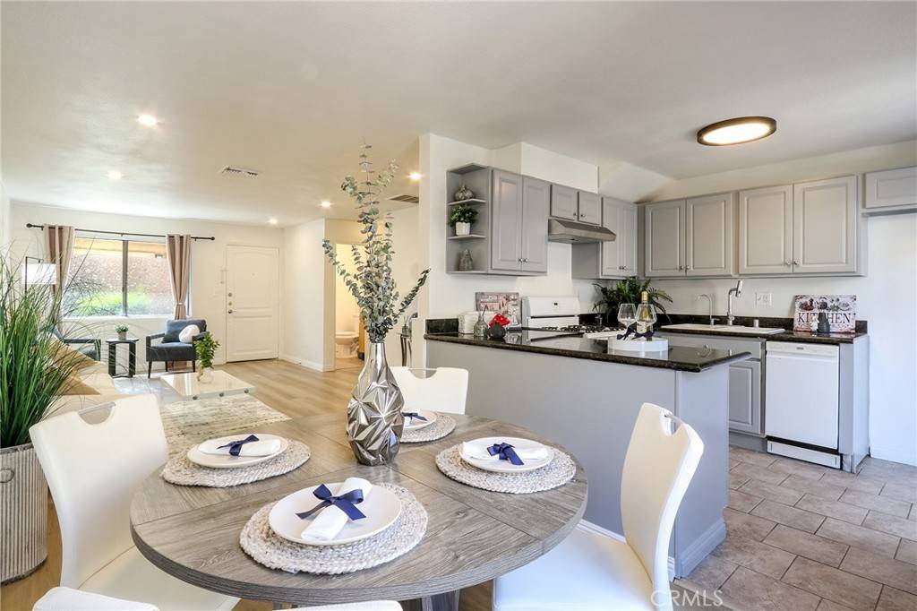 Winnetka, CA 91306,20234 Cohasset St #3