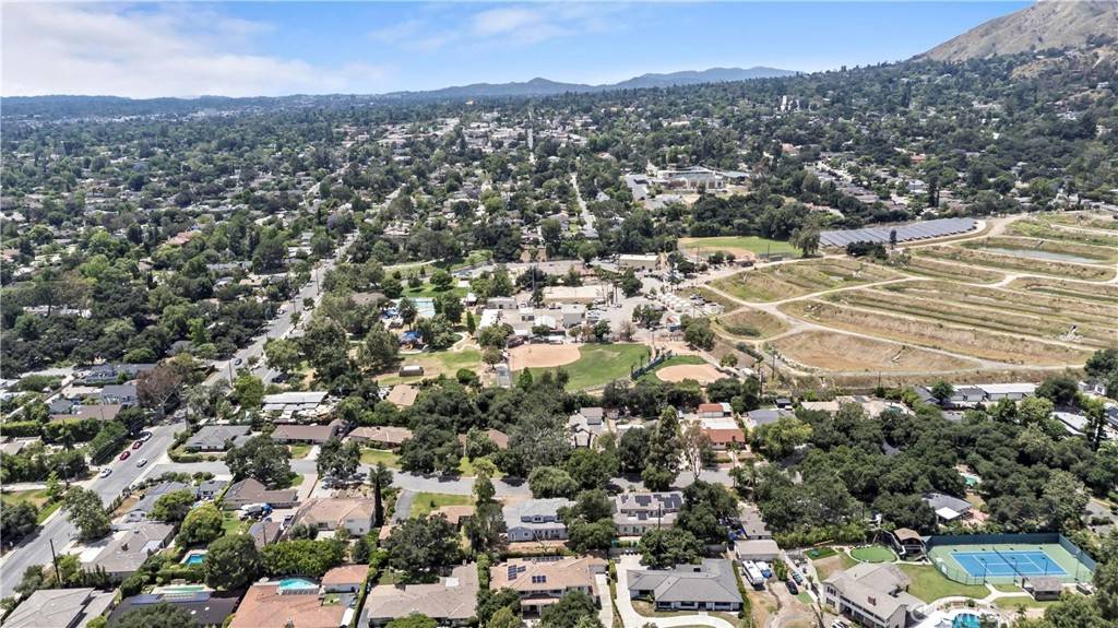 Arcadia, CA 91006,1735 Claridge ST