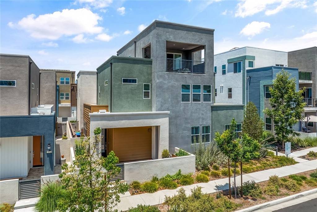 Irvine, CA 92618,173 Biome