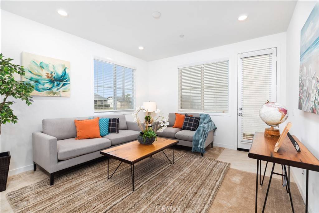 West Covina, CA 91791,501 Embrook Way