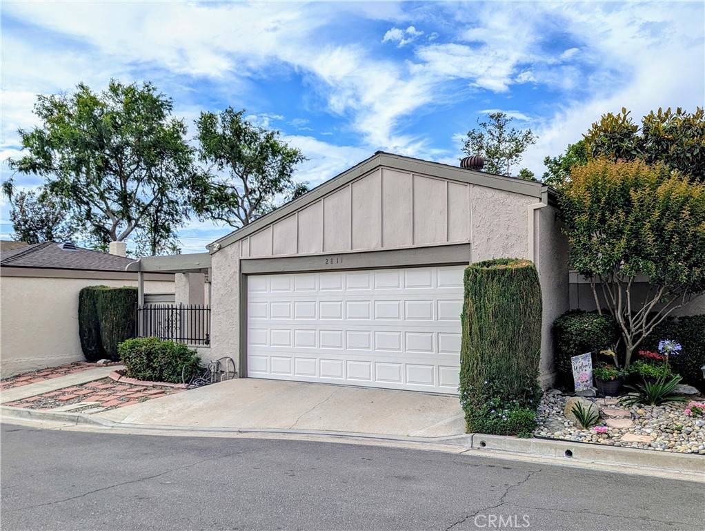 Fullerton, CA 92835,2811 Lancewood CT