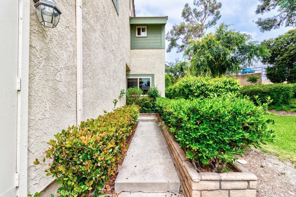 Claremont, CA 91711,1666 Albany CT