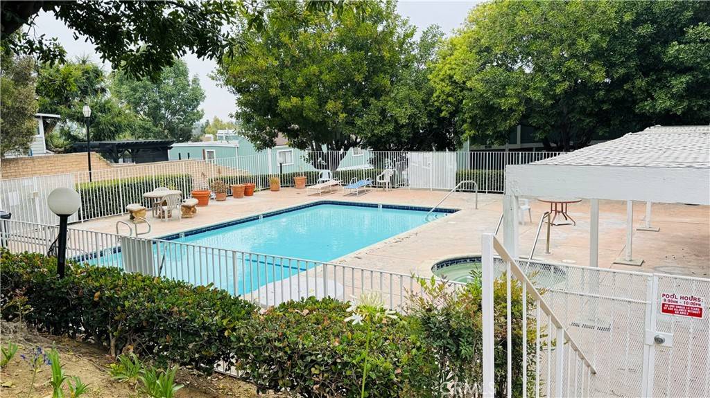 Rosemead, CA 91770,1060 Walnut Grove AVE #A