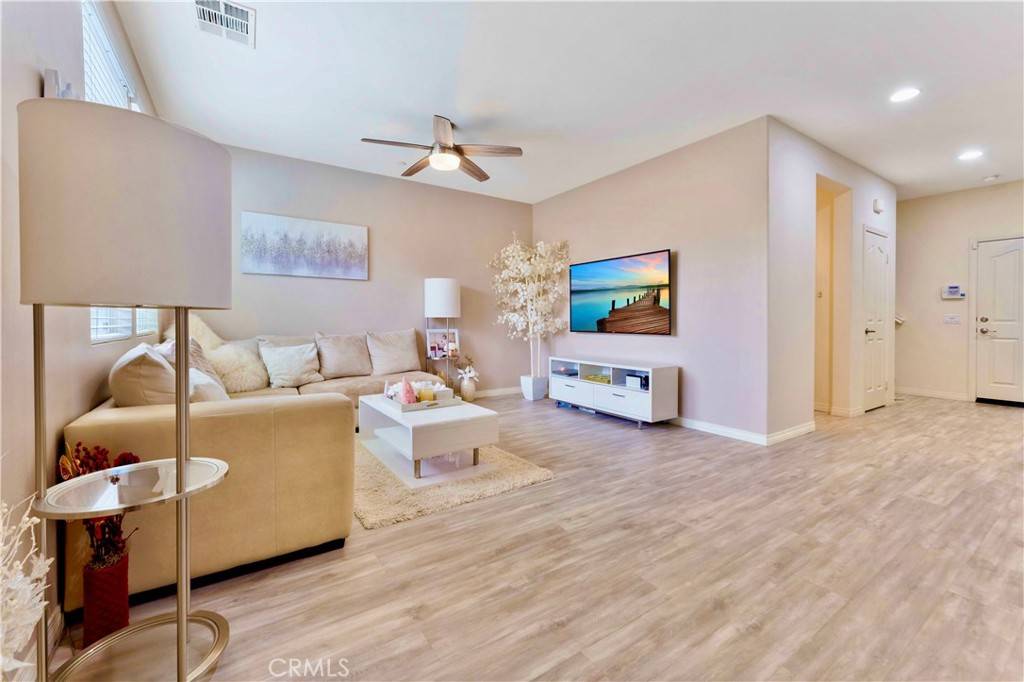 Chino, CA 91710,6045 Lyon ST