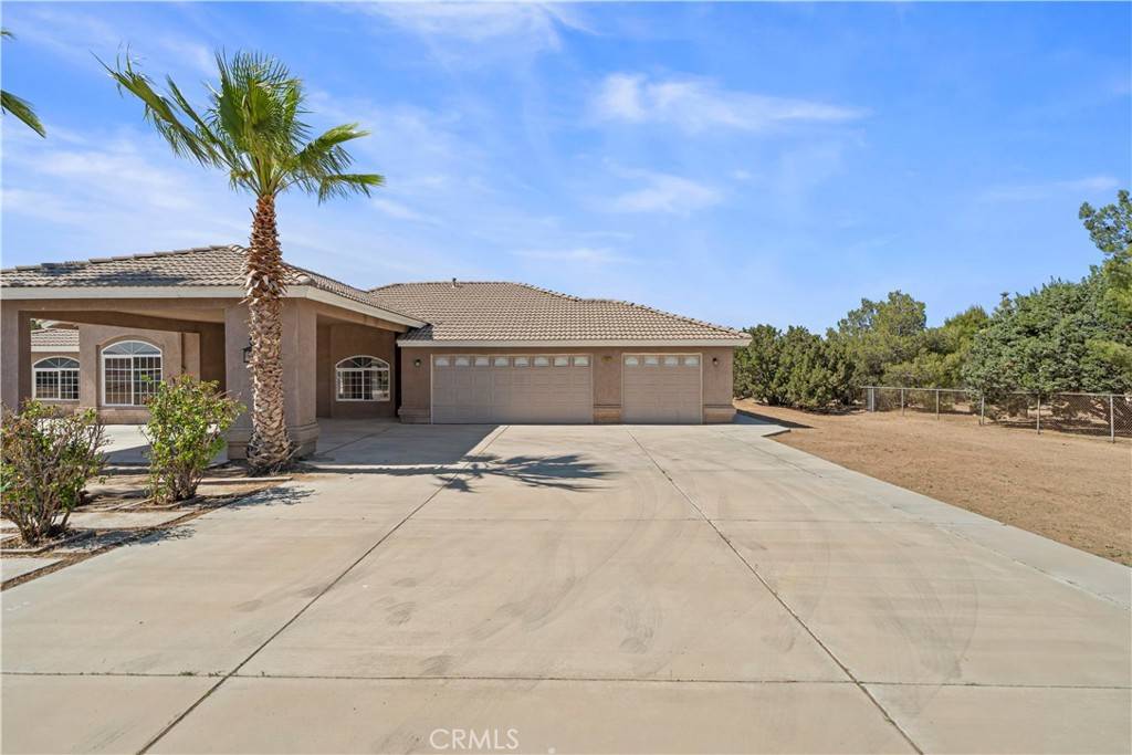 Hesperia, CA 92345,15562 Ranchero RD