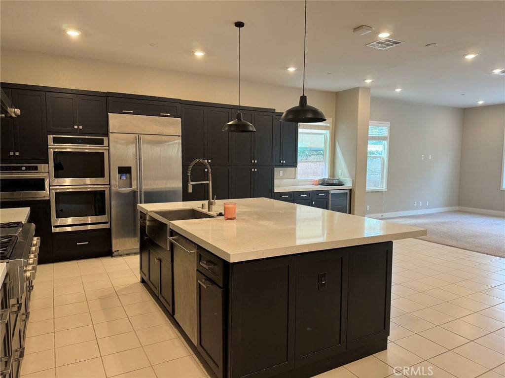 Irvine, CA 92618,70 swift