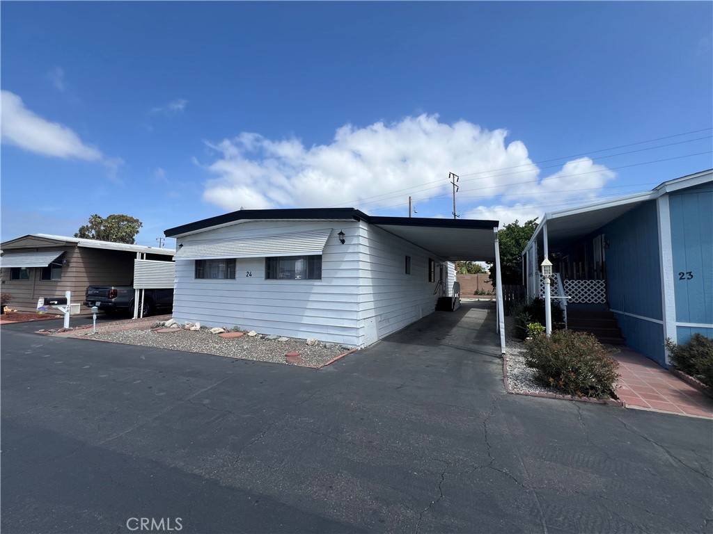 Westminster, CA 92683,15621 Beach BLVD #24
