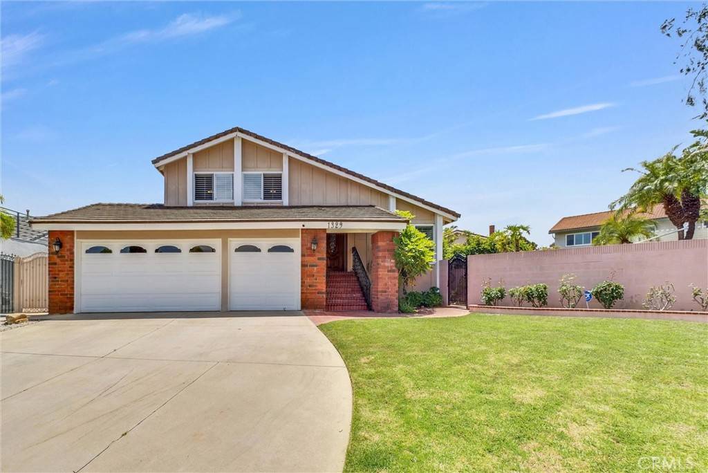 Diamond Bar, CA 91765,1329 Holly Leaf WAY