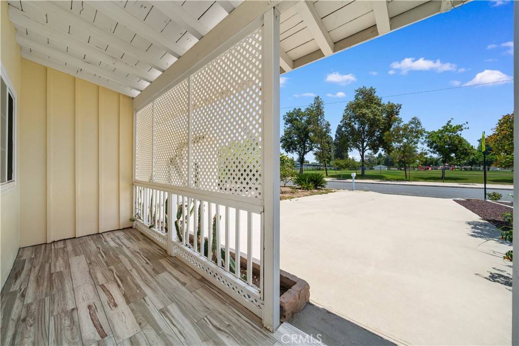 Duarte, CA 91010,2047 Delford AVE