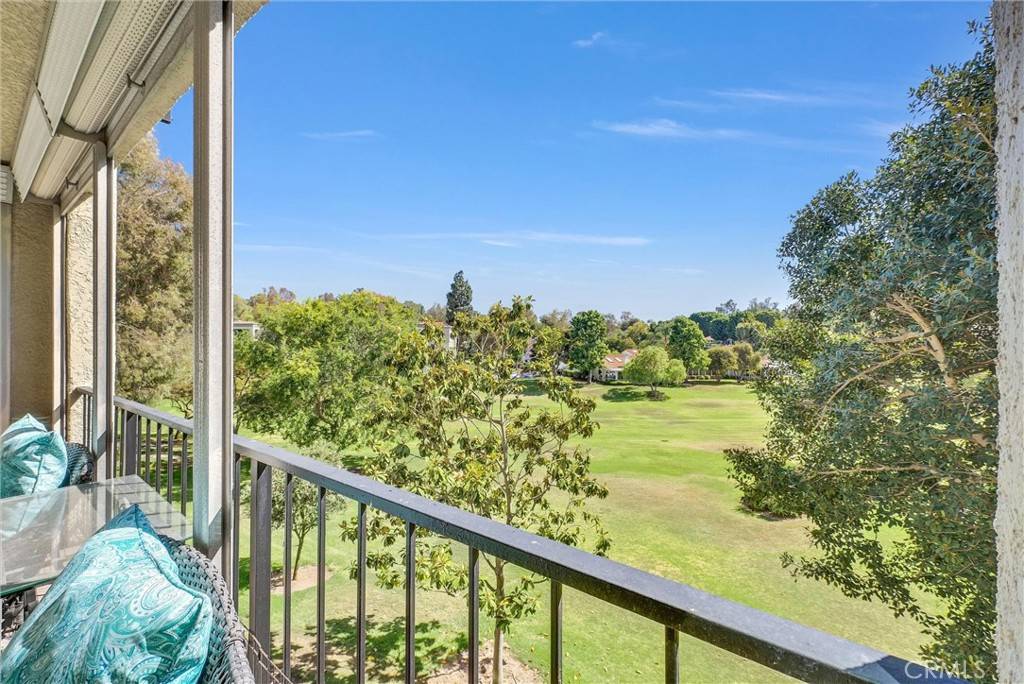 Laguna Woods, CA 92637,5510 Paseo Del Lago W #2D