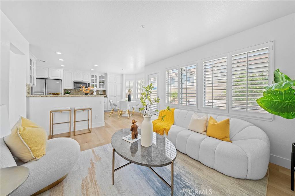 Covina, CA 91722,575 E Nubia ST