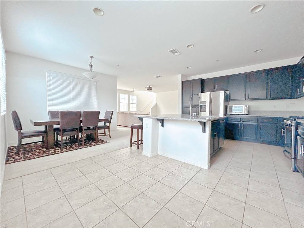 Ontario, CA 91762,2911 S Via Belamaria