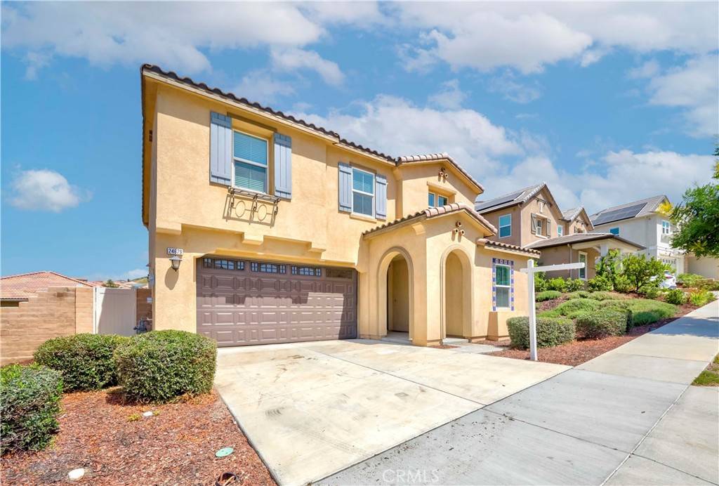 Corona, CA 92883,24679 Acadia DR