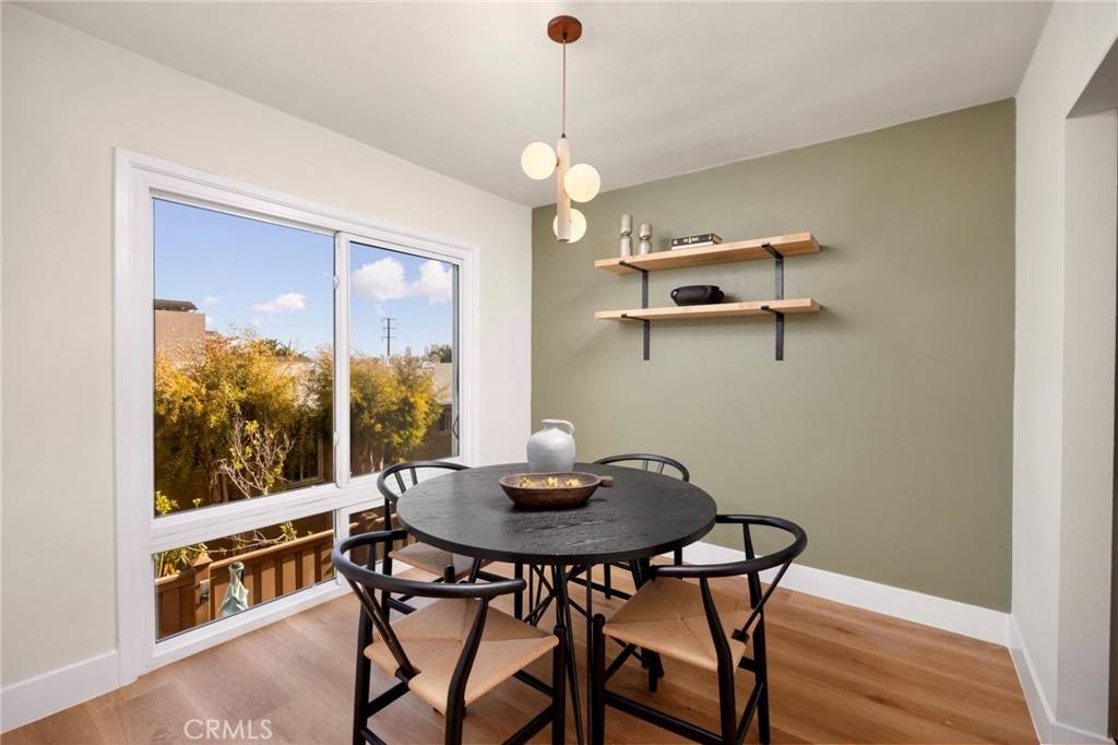 West Hollywood, CA 90069,1010 Palm AVE #207