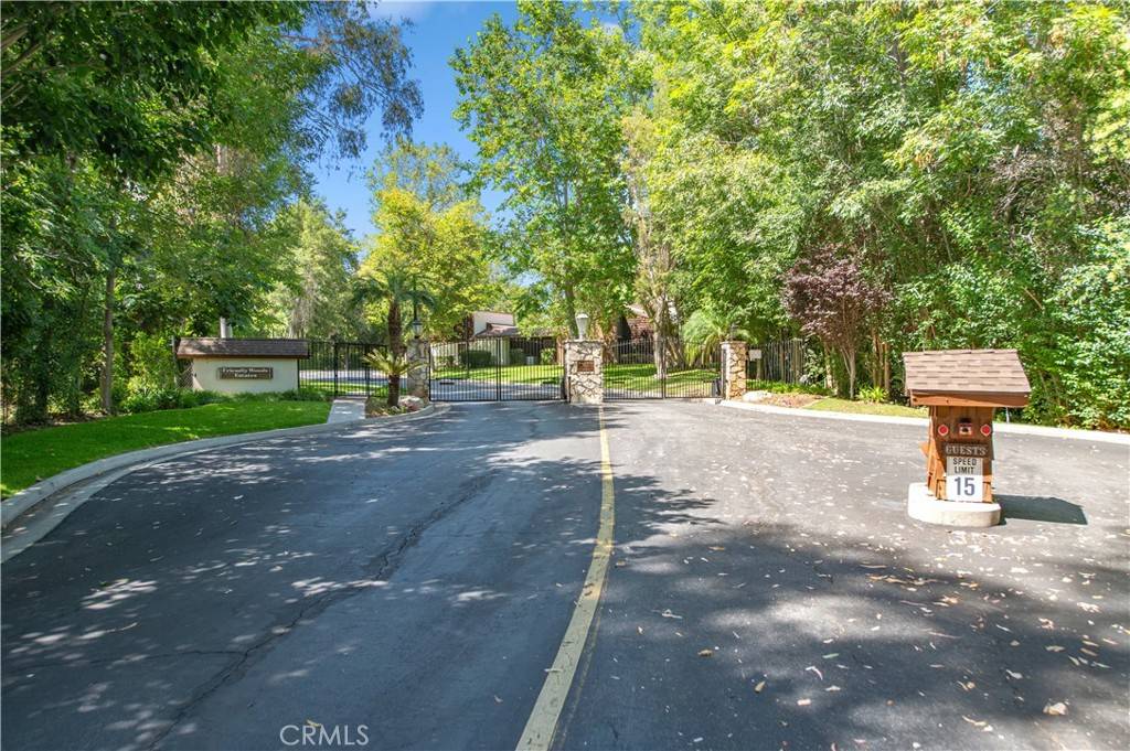 Whittier, CA 90605,9411 Friendly Woods LN