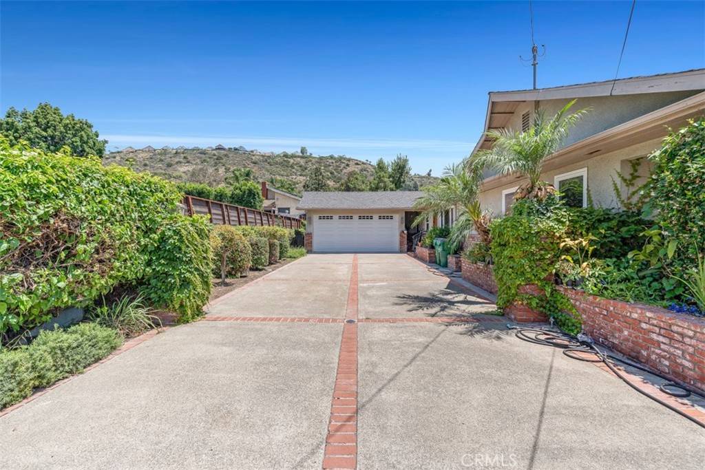 North Tustin, CA 92705,10436 Crawford Canyon RD