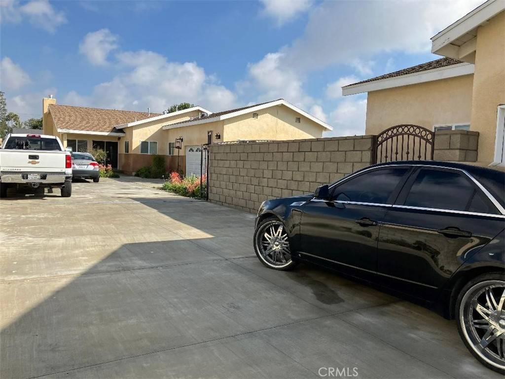 Fontana, CA 92336,17548 Court ST