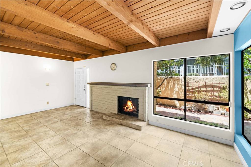 Northridge, CA 91324,10126 Reseda BLVD #121