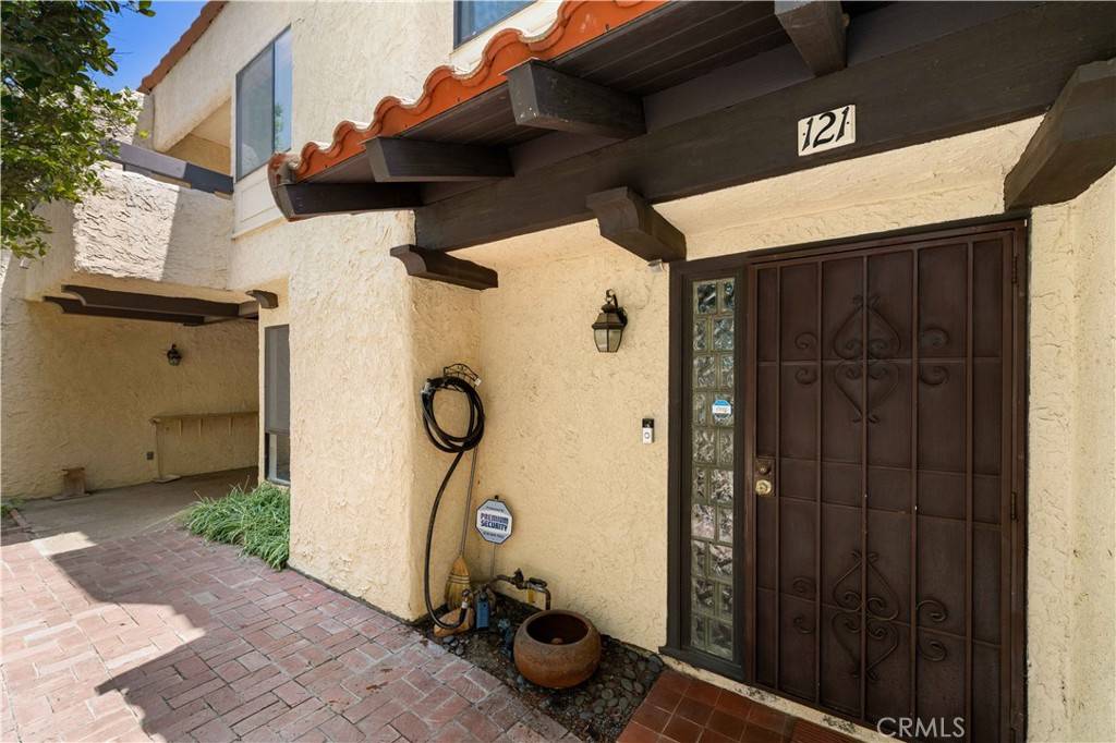 Northridge, CA 91324,10126 Reseda BLVD #121