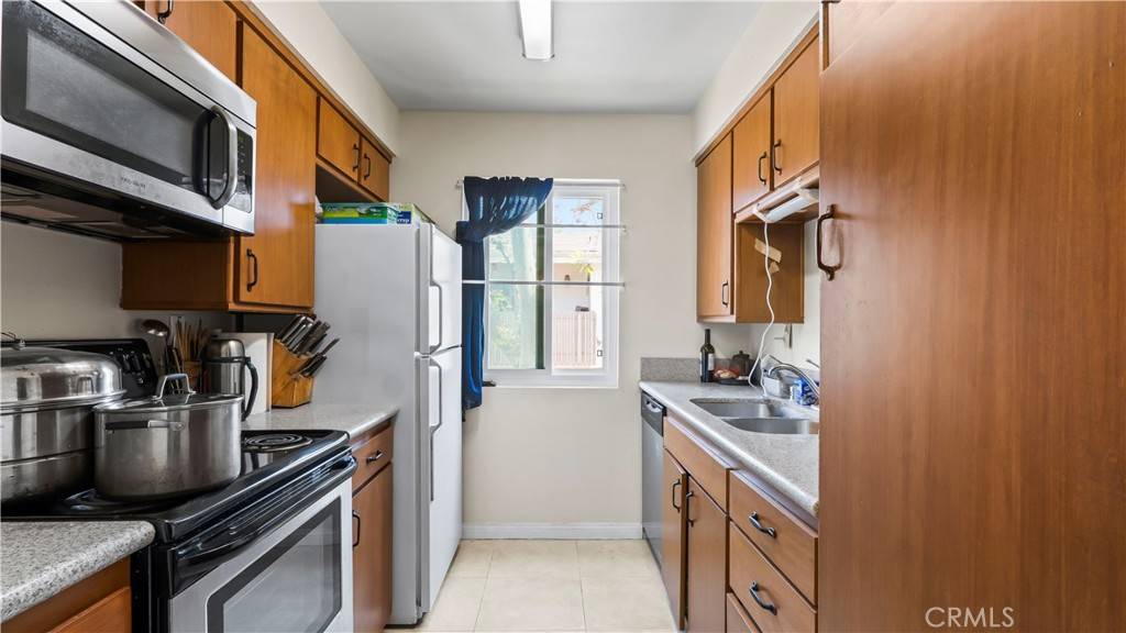 Montebello, CA 90640,1661 Neil Armstrong ST #153