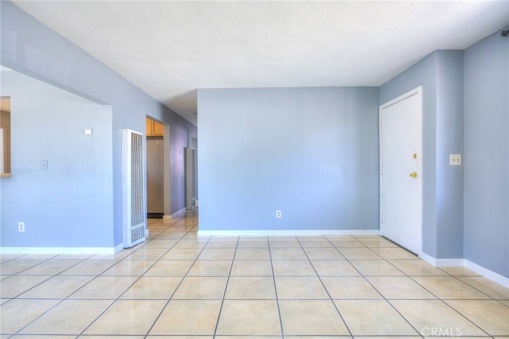 Fontana, CA 92336,7214 Cypress AVE
