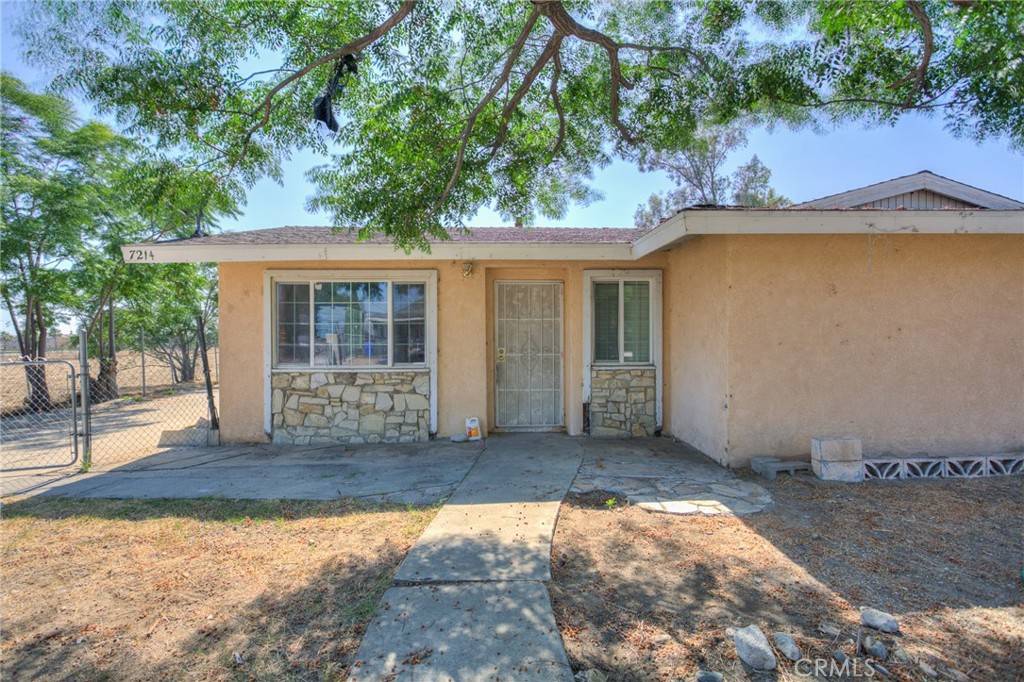 Fontana, CA 92336,7214 Cypress AVE