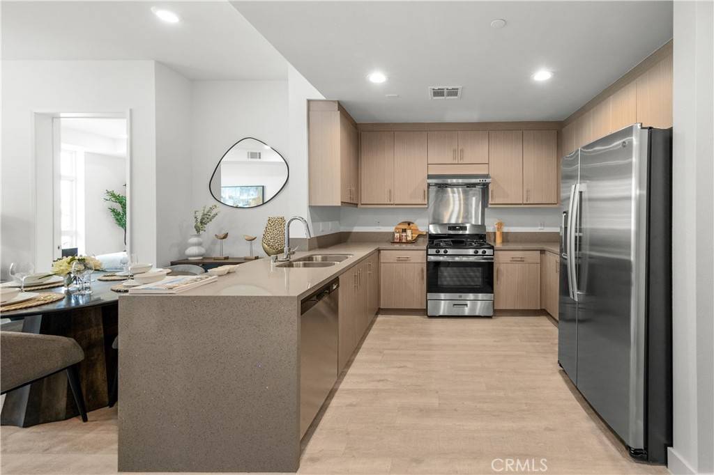 Alhambra, CA 91801,168 S Monterey ST #511