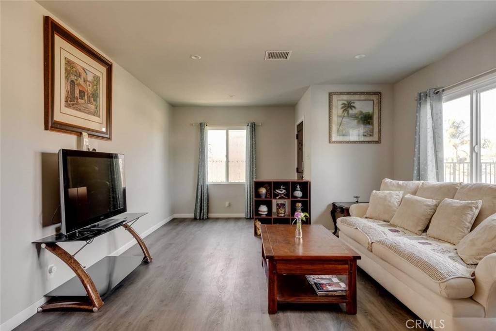 Valley Village, CA 91607,11956 Hatteras ST