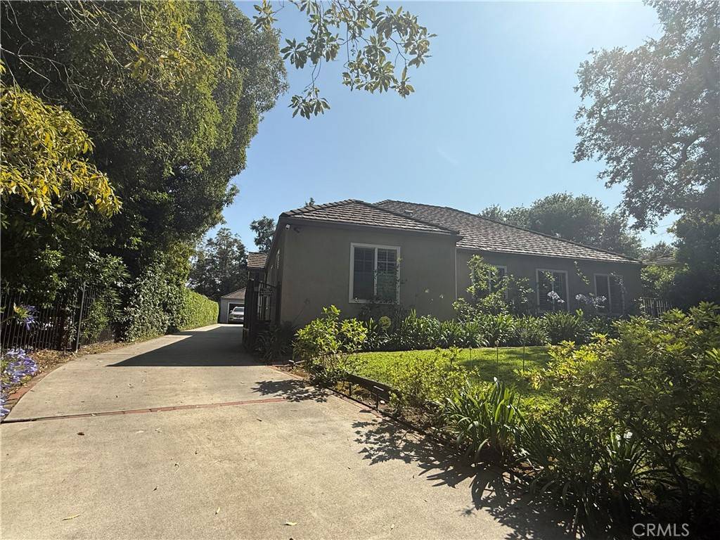 San Marino, CA 91108,2185 Ashbourne DR